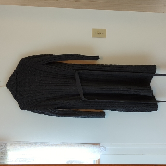Long wrap sweater - Picture 10 of 11